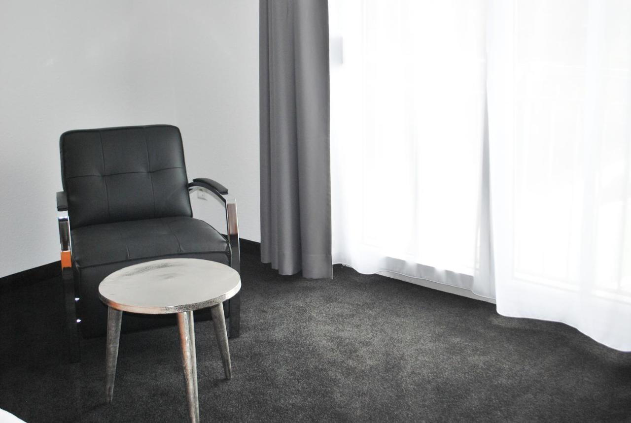 Hotel Zum Roessel Кандель Екстер'єр фото